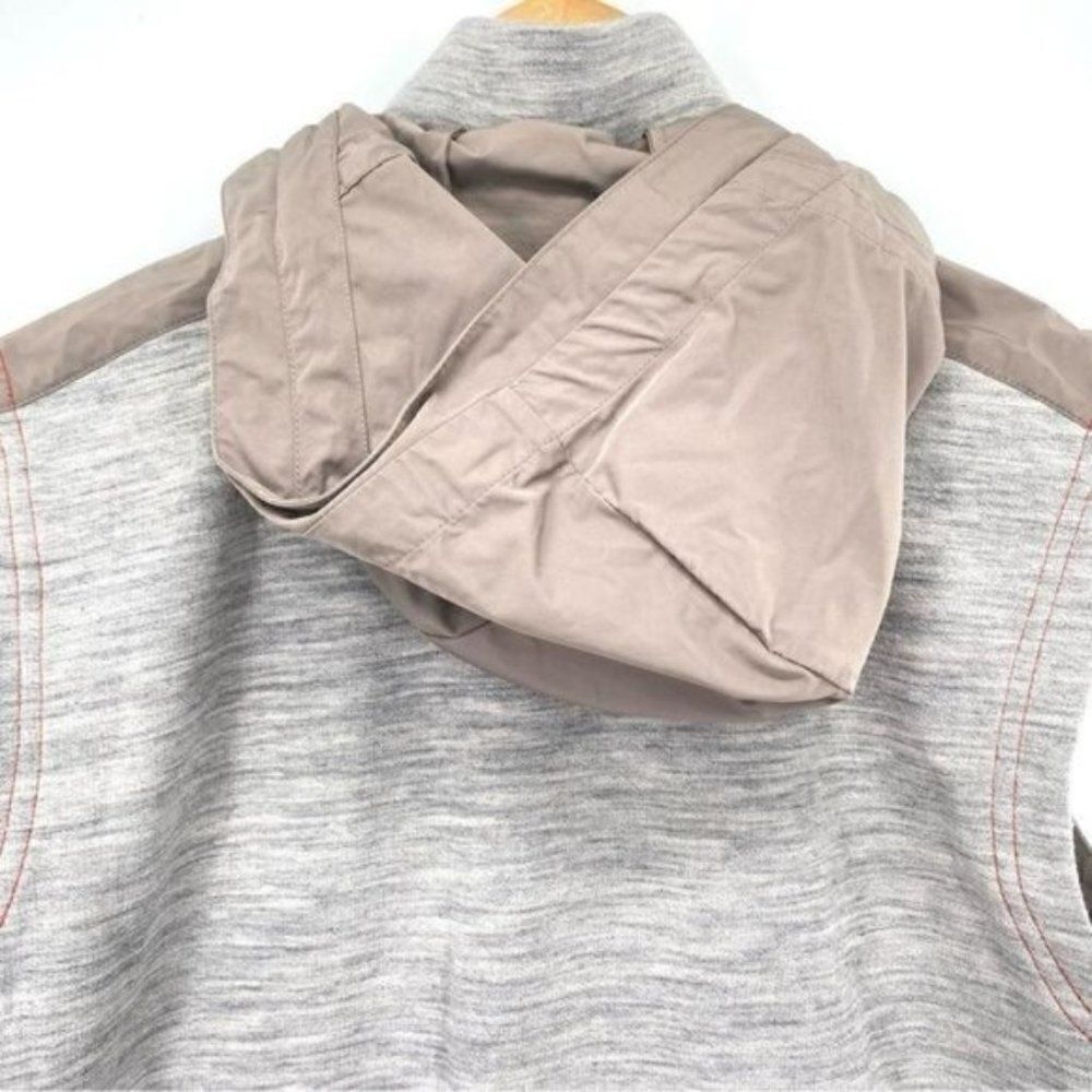 Nike Women’s AAE 3.0 Vest in Sepia Stone New - Picture 16 of 16